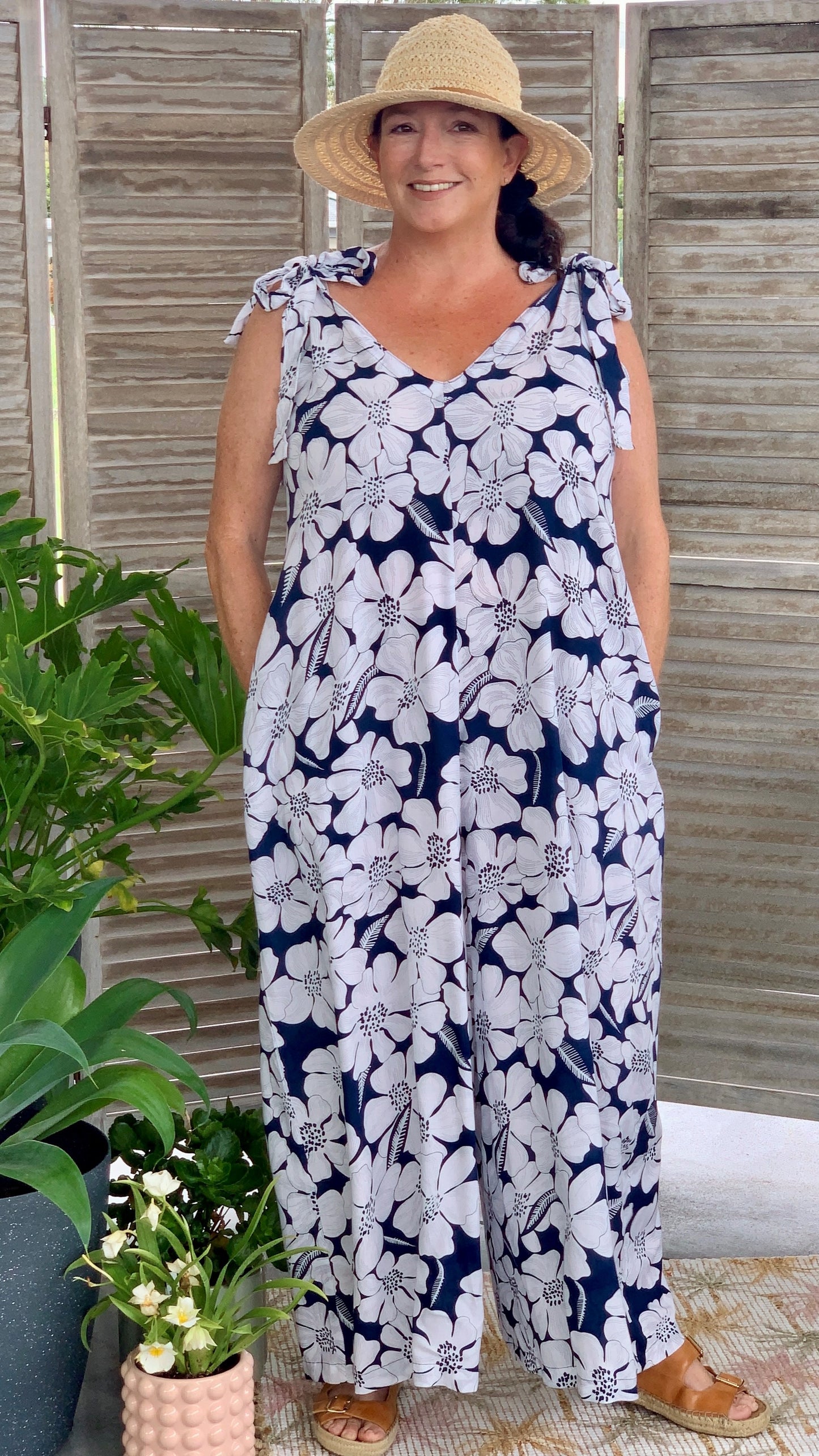 Hibiscus Jumpsuit in Navy
