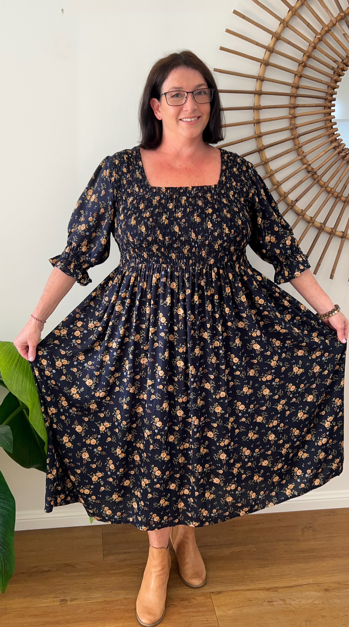 ERIN long dress in Navy & Cream flowers